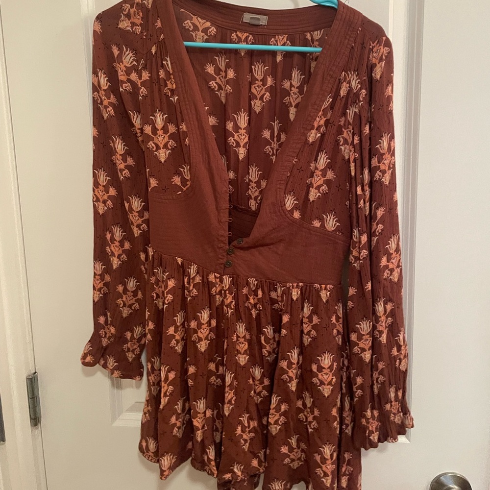 Urban Outfitters romper size small